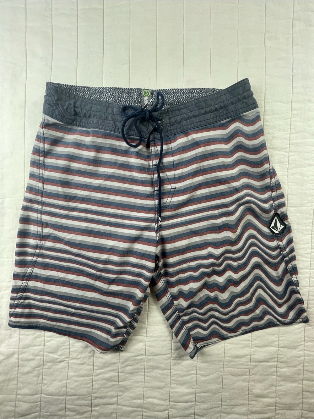 Volcom Men’s Striped Unlined Board Shorts Swim Trunks 28